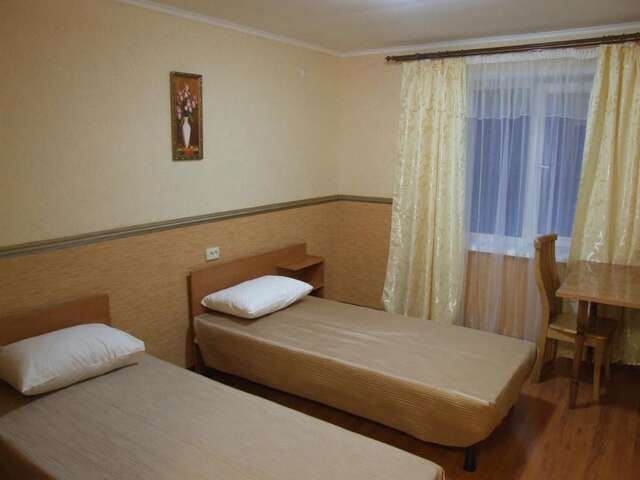 Отели типа «постель и завтрак» Дом 18 Донецк-28